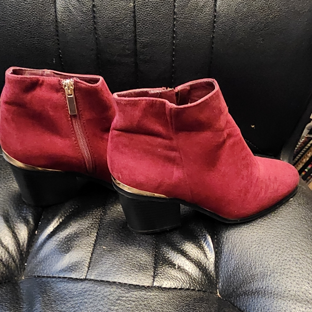 Women's Booties - Picture 4 of 8